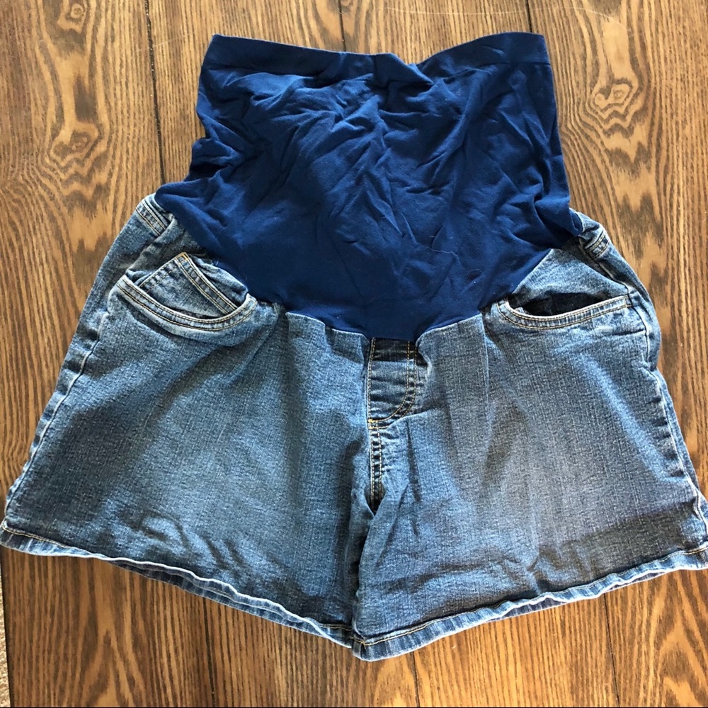 Maternity Jean Shorts Oh Baby size medium